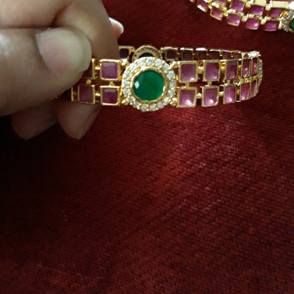 Bangles. - Picture 8 of 8